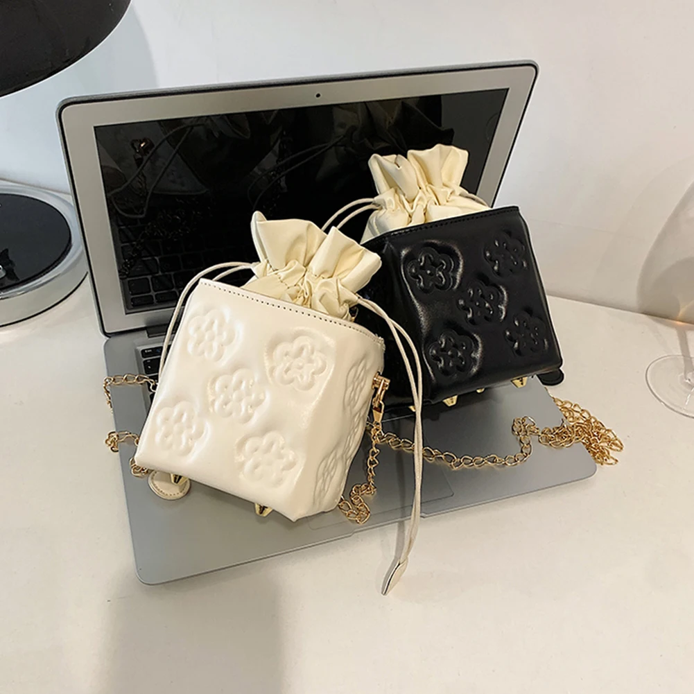 Mini Box Shape PU Leather Crossbody Bag For Women 2022 Winter Chain Drawstring Shoulder Bag Branded Designer Handbags And Purses
Mini Box Shape PU Leather Crossbody Bag For Women 2022 Winter Chain Drawstring Shoulder Bag Branded Designer Handbags And Purses