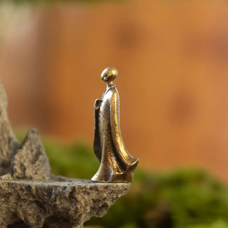 Mini Retro Copper Lying Amitabha Buddha Statue Buddha Sculpture Figurines Garden Bonsai Home Decoration Buddha Statues
Mini Retro Copper Lying Amitabha Buddha Statue Buddha Sculpture Figurines Garden Bonsai Home Decoration Buddha Statues