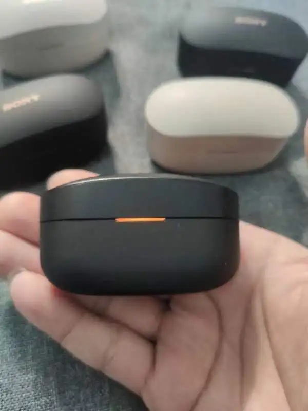 Оригинальные беспроводные наушники-вкладыши для Sony с функцией зарядки, левая гарнитура, правые наушники, крышка аккумулятора, б/у, YY2948
Оригинальные беспроводные наушники-вкладыши для Sony с функцией зарядки, левая гарнитура, правые наушники, крышка аккумулятора, б/у, YY2948