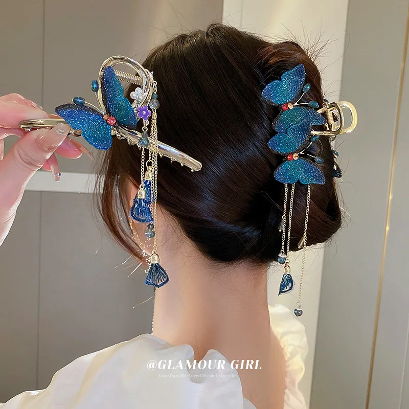 Crystal Diamond Inlaid Butterfly Tassel Hair Clip Chinese New Style Curly Shark Net Red High-grade Accessori
Crystal Diamond Inlaid Butterfly Tassel Hair Clip Chinese New Style Curly Shark Net Red High-grade Accessori