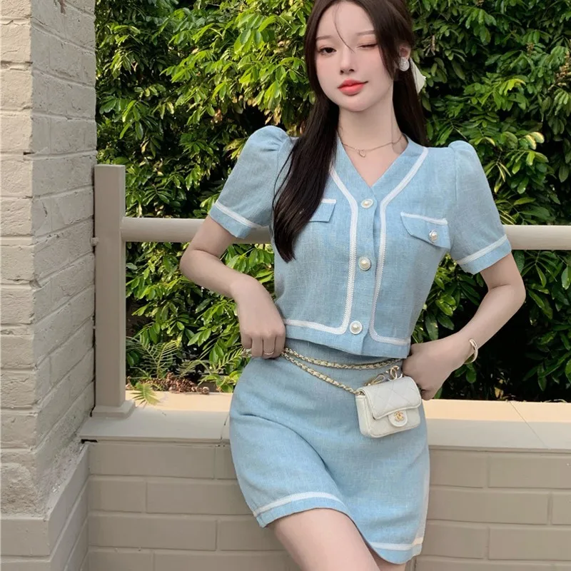 2022 Summer Women 2 Piece Set Korean Style Elegant Single Breasted Short Sleeve Tops + High Waist Bodycon Mini Skirt
2022 Summer Women 2 Piece Set Korean Style Elegant Single Breasted Short Sleeve Tops + High Waist Bodycon Mini Skirt