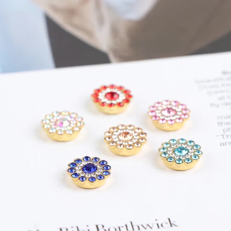 50pcs Crystal Claw Rhinestone Flatback Sewing Rhinestone Cabochons Bezel Beads For Jewelry Making DIY Needlework Handmade Bows
50pcs Crystal Claw Rhinestone Flatback Sewing Rhinestone Cabochons Bezel Beads For Jewelry Making DIY Needlework Handmade Bows