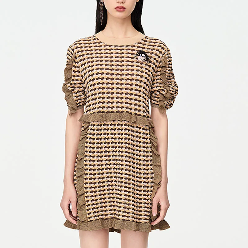 2022 Summer Dress for Women Three-dimensional Lace Niche Design French Knit Dress O-neck Brand Elegant Fashion Above Knee Mini
2022 Summer Dress for Women Three-dimensional Lace Niche Design French Knit Dress O-neck Brand Elegant Fashion Above Knee Mini