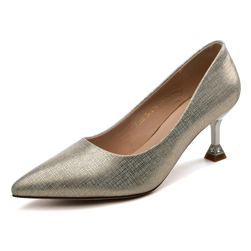 2022 New Women Pumps High-End Workplace High Heels Sexy Pointed Toe Party Shoes Lady Thin Heels Pumps Size 39
2022 New Women Pumps High-End Workplace High Heels Sexy Pointed Toe Party Shoes Lady Thin Heels Pumps Size 39