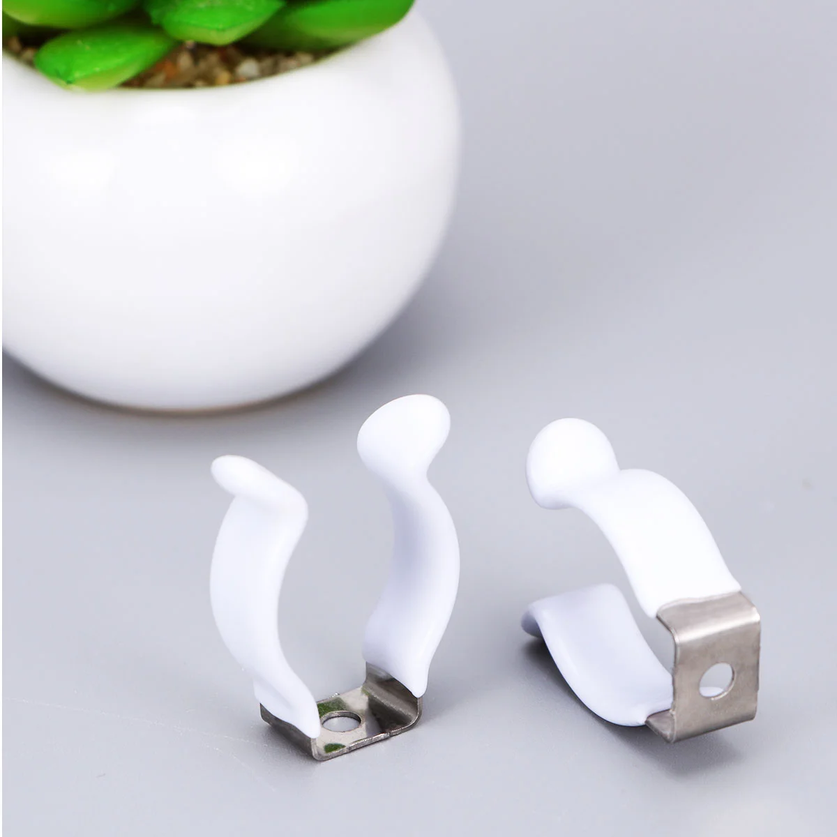 24 PCS Kickstand Lamp Holder Support Clip Lamp Socket Light Tube Brackets Tube Light Bulbs LED Tube Light Clip Fluorescent Lamp
24 PCS Kickstand Lamp Holder Support Clip Lamp Socket Light Tube Brackets Tube Light Bulbs LED Tube Light Clip Fluorescent Lamp