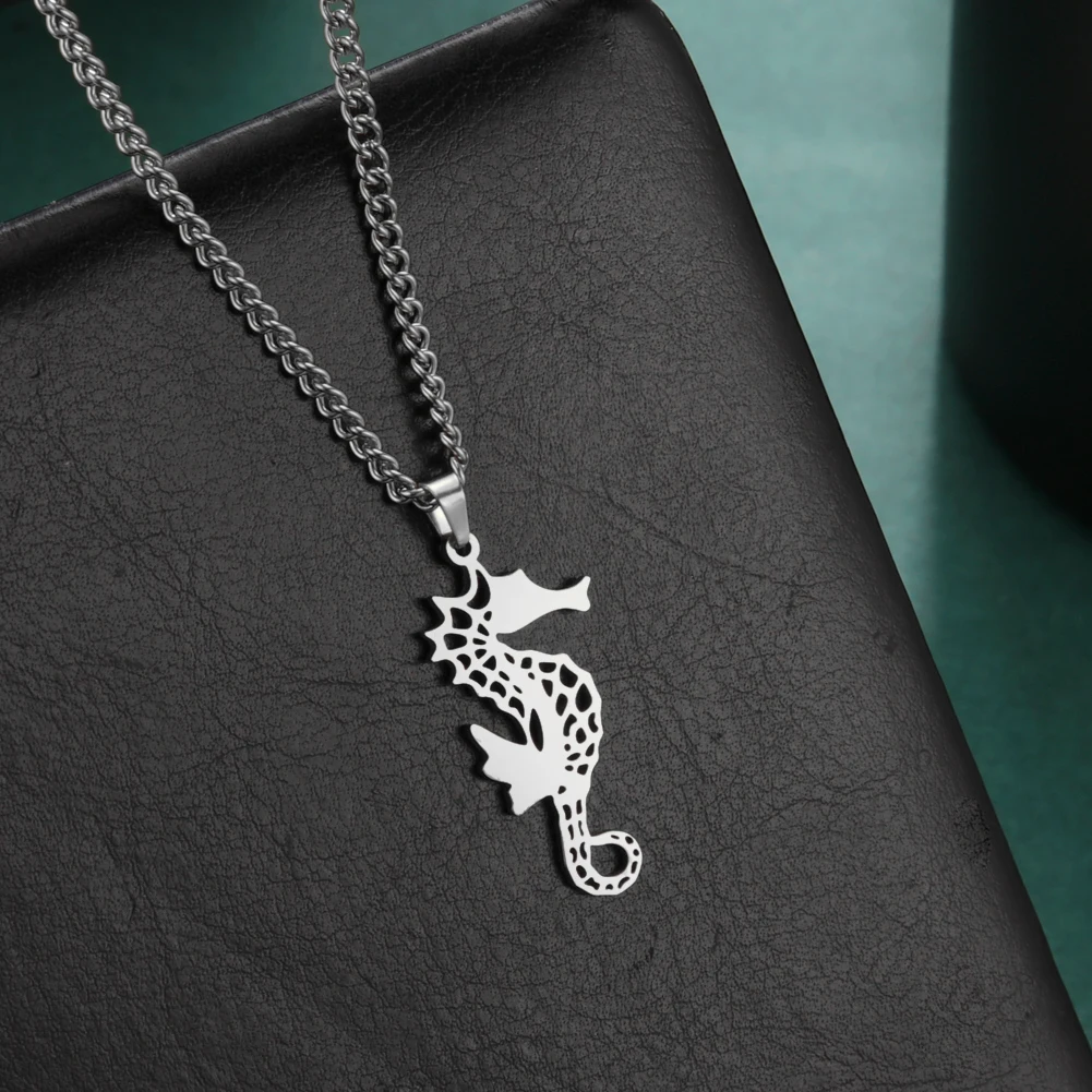 Geometric Cutout Animal Pendant Necklace Stainless Steel Necklace for Men Women Trend Choker Jewelry for Birthday Gifts
Geometric Cutout Animal Pendant Necklace Stainless Steel Necklace for Men Women Trend Choker Jewelry for Birthday Gifts