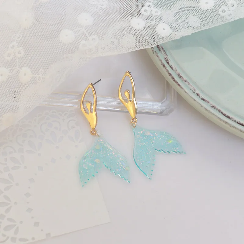 Retro Blue Mermaid Tail Dangle Drop Earring Cartoon Girl Sweet Stud Earrings Fashion Cute Wedding Jewelry Gift
Retro Blue Mermaid Tail Dangle Drop Earring Cartoon Girl Sweet Stud Earrings Fashion Cute Wedding Jewelry Gift