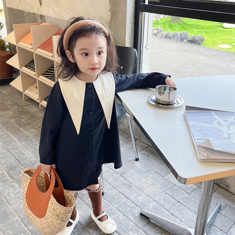 Весенне-осеннее платье для девочек, черное платье для малышей, детское платье, детская одежда, модное платье с большим острым воротником 
Весенне-осеннее платье для девочек, черное платье для малышей, детское платье, детская одежда, модное платье с большим острым воротником