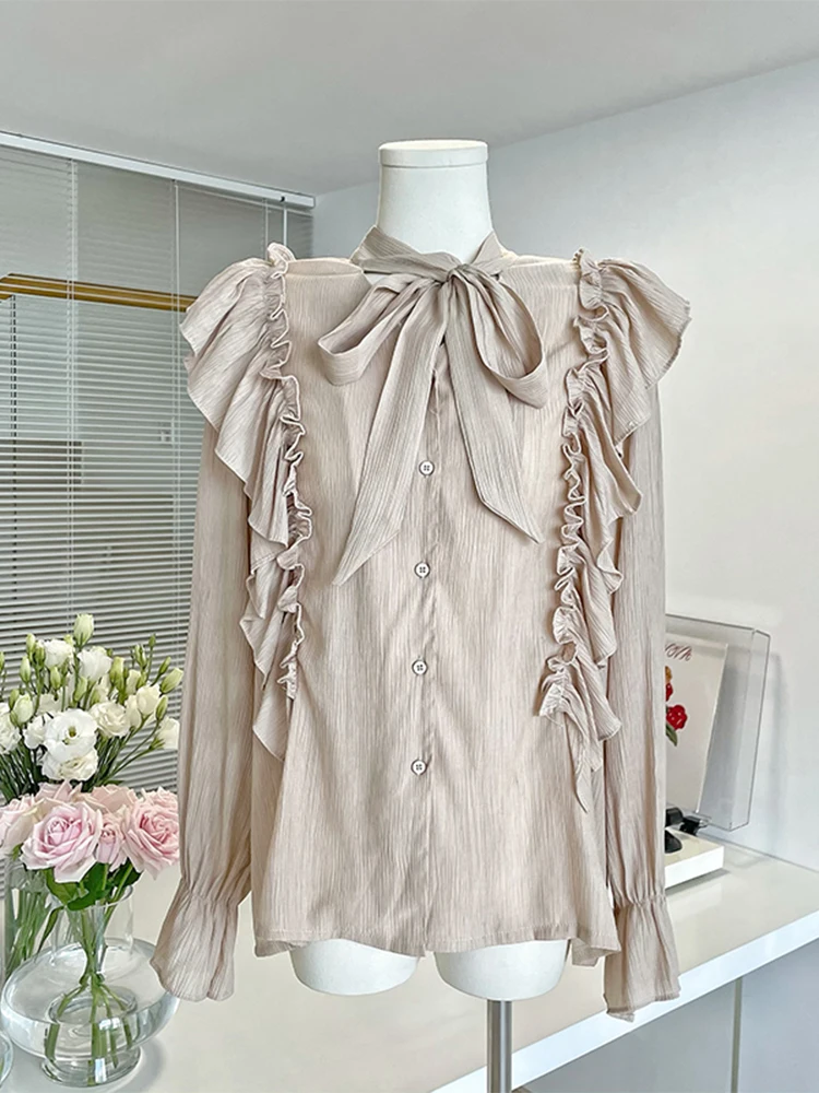 2022 Women Autumn Winter Vintage Stand Neck Front Lace Up Patchwork Ruffle Design Blouses Lantern Sleeve Pleated Solid Color Top
2022 Women Autumn Winter Vintage Stand Neck Front Lace Up Patchwork Ruffle Design Blouses Lantern Sleeve Pleated Solid Color Top