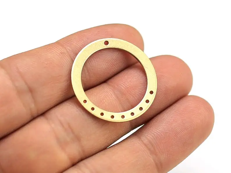 10pcs Brass Connector, Round Circle Earring Charms, Brass Findings, 28x1.1mm, Earring Accessories, Jewelry Making - R1873
10pcs Brass Connector, Round Circle Earring Charms, Brass Findings, 28x1.1mm, Earring Accessories, Jewelry Making - R1873