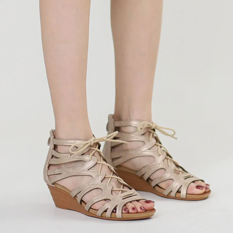 2022 New Summer Women Wedge Heeled Pu Sandals Cross Straps Casual Shoes Rome Ladies Open Toe Solid Zipper Sandals
2022 New Summer Women Wedge Heeled Pu Sandals Cross Straps Casual Shoes Rome Ladies Open Toe Solid Zipper Sandals
