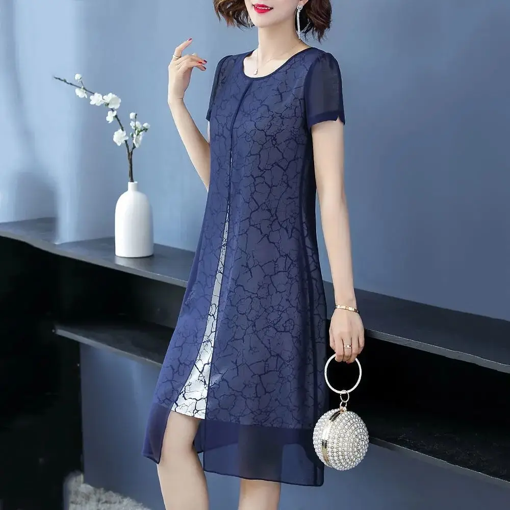 New 2023 Summer Middle Aged Women Short Sleeve Midi Dress Female 4xl Dresses Bodycon Elegant Vestidos Dresses for Women Q686
New 2023 Summer Middle Aged Women Short Sleeve Midi Dress Female 4xl Dresses Bodycon Elegant Vestidos Dresses for Women Q686