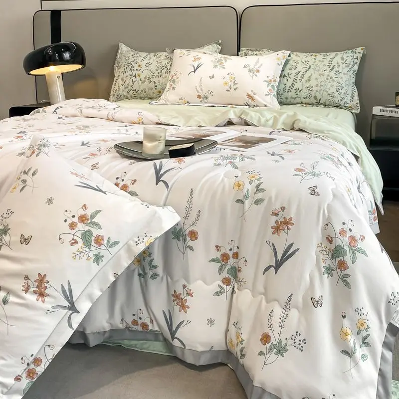 Ice silk summer quilt single double summer cool washable air conditioning quilt core children's summer thin quilt ice silk cool
Ice silk summer quilt single double summer cool washable air conditioning quilt core children's summer thin quilt ice silk cool