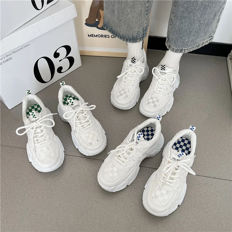 Fashion Women White Chunky Sneakers Vulcanize Shoes Plus Size 35-45 Couple Platform Running Sneakers Ladies Black Casual Shoes
Fashion Women White Chunky Sneakers Vulcanize Shoes Plus Size 35-45 Couple Platform Running Sneakers Ladies Black Casual Shoes
