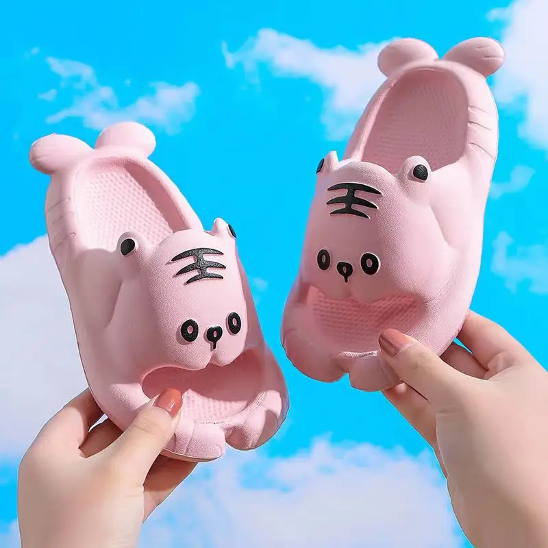 Шлепанцы для мальчиков из ЭВА, плотная платформа, мягкая подошва, для ванной комнаты, сланцы для дома
Шлепанцы для мальчиков из ЭВА, плотная платформа, мягкая подошва, для ванной комнаты, сланцы для дома
