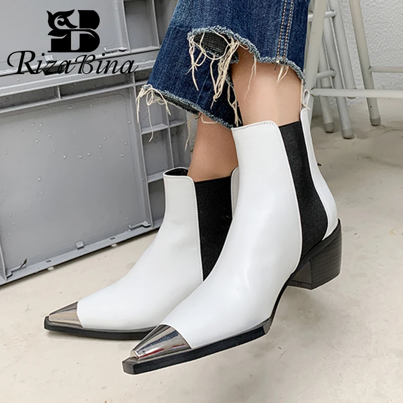 RIZABINA New Arrivals Women Ankle Boots Real Leather Range Heel Winter Shoes Woman Fashion Ins Hot Short Boots Size 34-40
RIZABINA New Arrivals Women Ankle Boots Real Leather Range Heel Winter Shoes Woman Fashion Ins Hot Short Boots Size 34-40