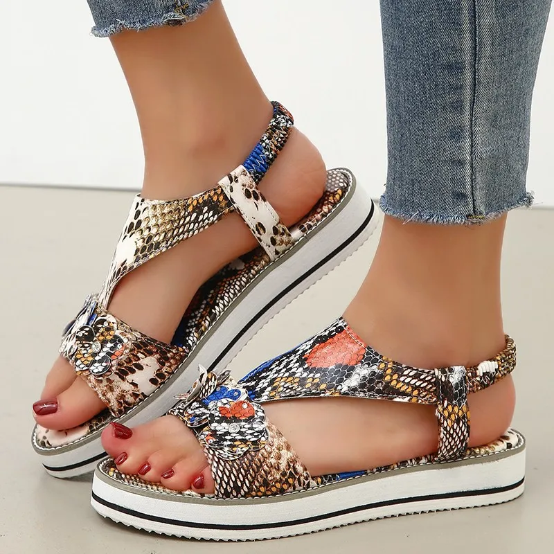 Women T-tied Floral Elastic Band Sandals Female Summer Fashion Serpentine Platform Flats Ladies Casual Shoes Plus Size 43
Women T-tied Floral Elastic Band Sandals Female Summer Fashion Serpentine Platform Flats Ladies Casual Shoes Plus Size 43