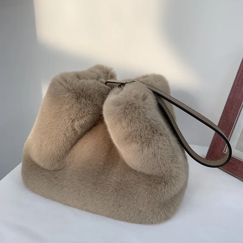New Autumn and Winter Faux Fur Bag Plush Square Bag Women's Handbags Messenger Shoulder Bags Fashion Trends Commuting Daily Bags
New Autumn and Winter Faux Fur Bag Plush Square Bag Women's Handbags Messenger Shoulder Bags Fashion Trends Commuting Daily Bags