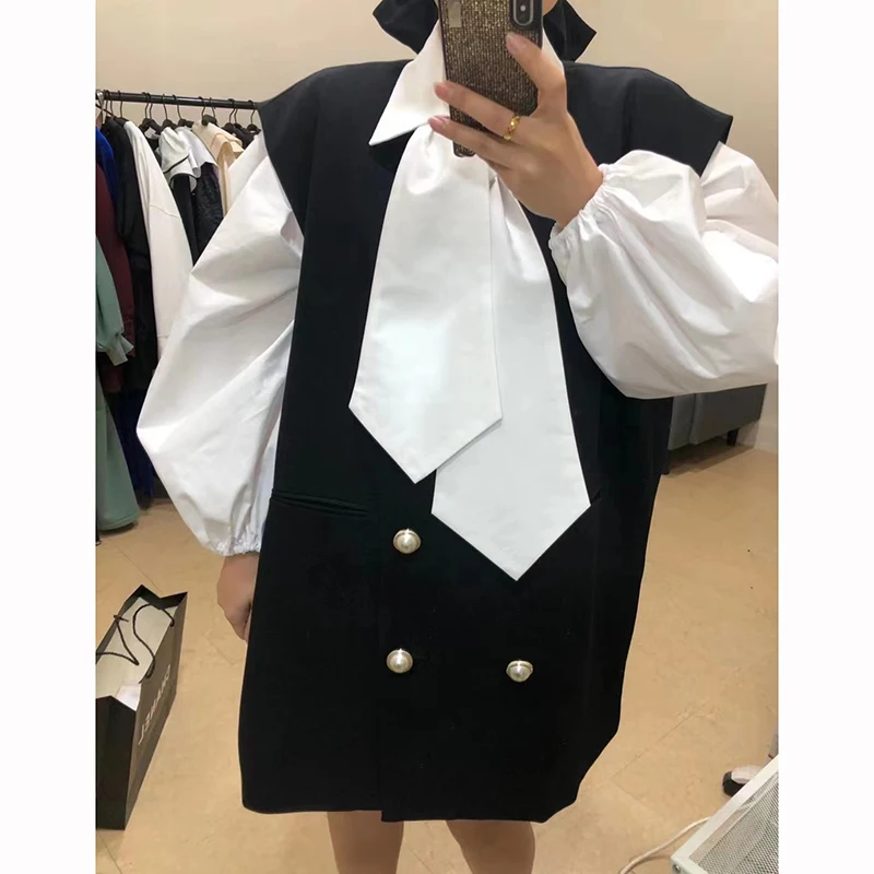 SuperAen 2022 Original Collarless Retro Solid Vest Loose Silhouette Dress Pearl Buckle Female Spring New Style
SuperAen 2022 Original Collarless Retro Solid Vest Loose Silhouette Dress Pearl Buckle Female Spring New Style