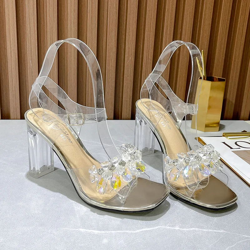 Туфли женские на высоком каблуке 9 см, пикантные сандалии с прозрачным каблуком, тапочки, модная обувь с пряжкой, LFD, 2022
Туфли женские на высоком каблуке 9 см, пикантные сандалии с прозрачным каблуком, тапочки, модная обувь с пряжкой, LFD, 2022