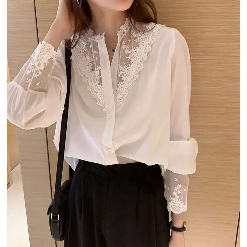 Women's Spring Autumn Style Blouse Shirt Women's V-Neck Button Long Sleeve Solid Color Lace Patchwork Elegant Tops
Women's Spring Autumn Style Blouse Shirt Women's V-Neck Button Long Sleeve Solid Color Lace Patchwork Elegant Tops