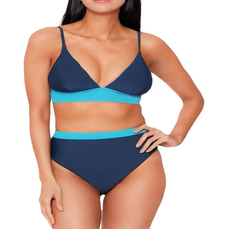 Женский купальник с высокой талией и цветными вставками
Женский купальник с высокой талией и цветными вставками