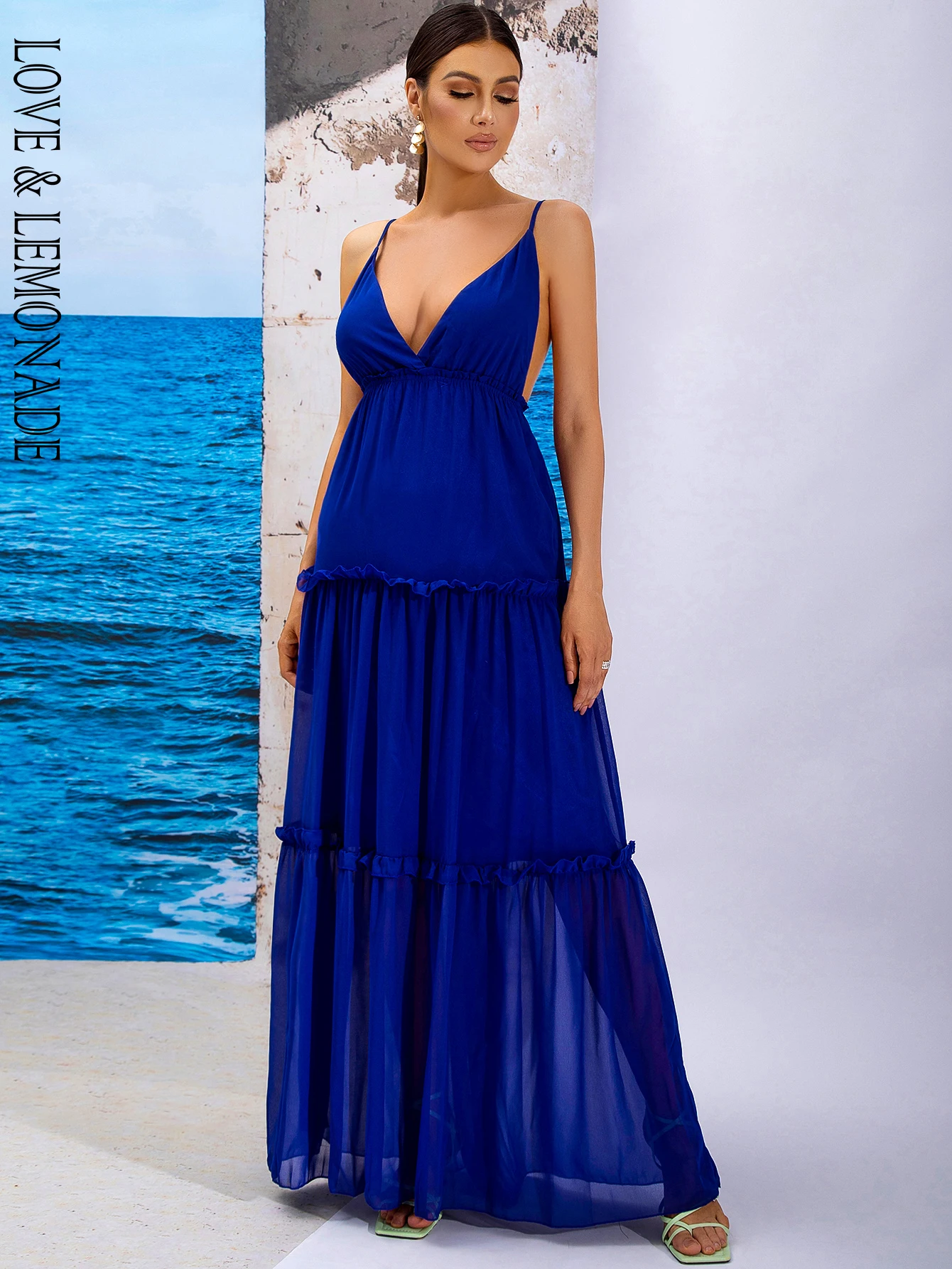 LOVE&LEMONADE Sexy Blue Deep V-Neck Sleeveless Backless A-Line Stretch Party Maxi Dress LM83540-A BLUE
LOVE&LEMONADE Sexy Blue Deep V-Neck Sleeveless Backless A-Line Stretch Party Maxi Dress LM83540-A BLUE