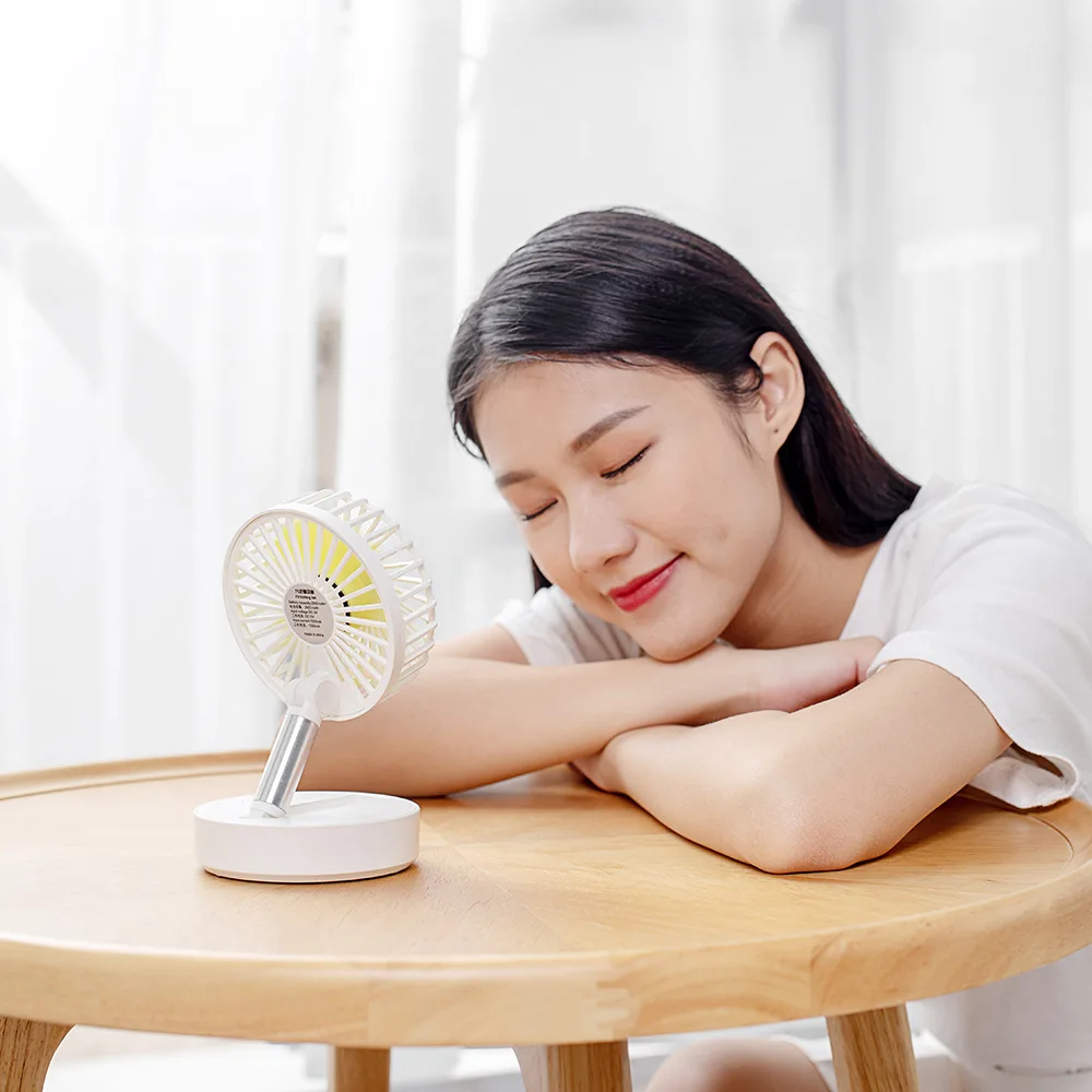 Usb Mini Wind Power Handheld Fan, Convenient And Ultra-quiet, High Quality Portable Office Fan
Usb Mini Wind Power Handheld Fan, Convenient And Ultra-quiet, High Quality Portable Office Fan