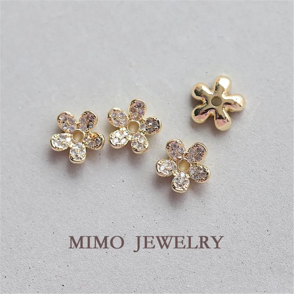 Color-preserving gold plated micro-inlaid zircon stamen flower bead holder Flower holder piece pendant DIY accessories
Color-preserving gold plated micro-inlaid zircon stamen flower bead holder Flower holder piece pendant DIY accessories