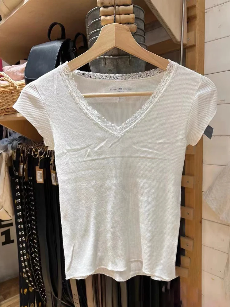 White Lace Ribbed Basic T Shirt For Women New Summer Cotton V Neck Short Sleeve Tees Tops Sweet Girls Solid Slim T-shirts Y2k
White Lace Ribbed Basic T Shirt For Women New Summer Cotton V Neck Short Sleeve Tees Tops Sweet Girls Solid Slim T-shirts Y2k