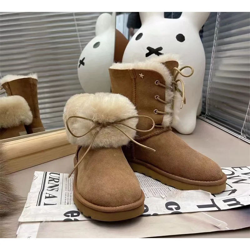 Fashion Sheepskin Suede Leather Women Short Winter Snow Boots Natural Sheep Wool Fur Lined Warm Shoes Waterproof botas mujer
Fashion Sheepskin Suede Leather Women Short Winter Snow Boots Natural Sheep Wool Fur Lined Warm Shoes Waterproof botas mujer