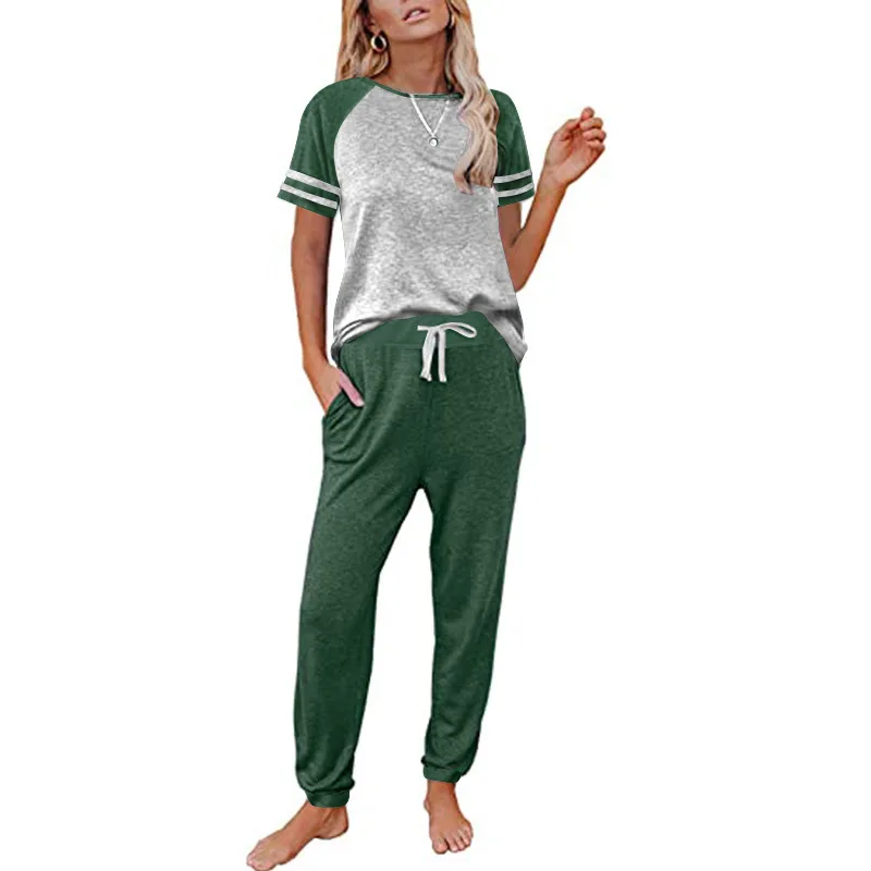 2022 European and American summer new Amazon women's casual sports short-sleeved trousers contrast stripe two-piece suit
2022 European and American summer new Amazon women's casual sports short-sleeved trousers contrast stripe two-piece suit