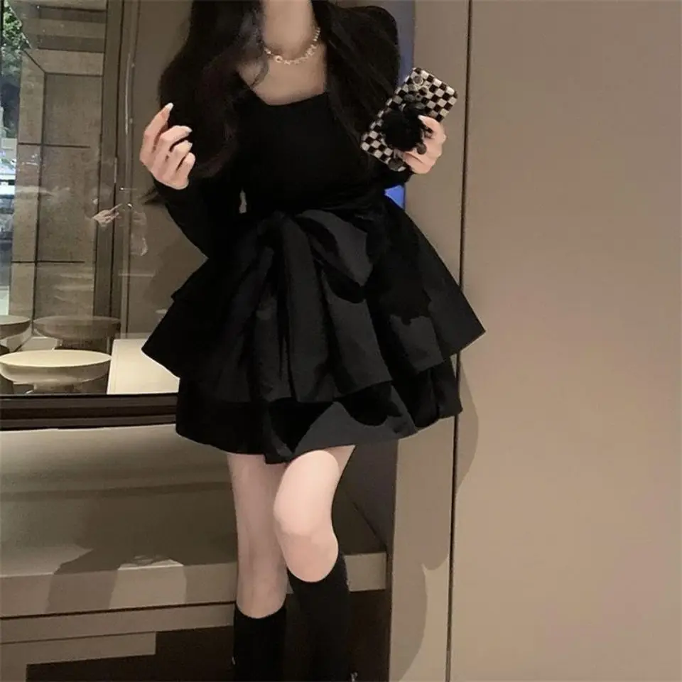 2022 New French Hepburn Bow Dress Sweet Square Neck Waist Thin Strap Party Princess Little Black Dress Vintage Dress
2022 New French Hepburn Bow Dress Sweet Square Neck Waist Thin Strap Party Princess Little Black Dress Vintage Dress