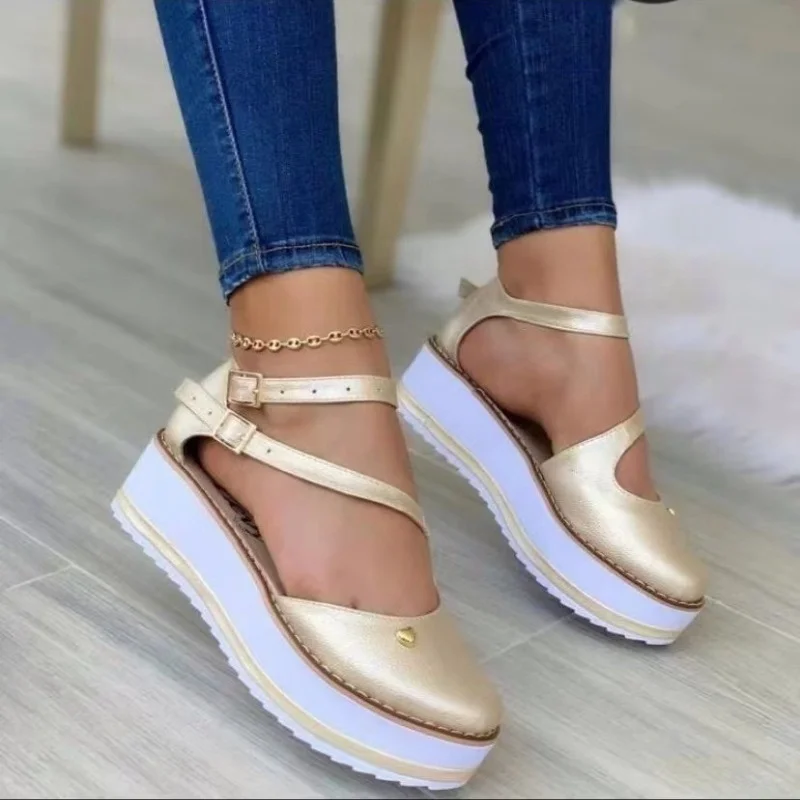 Women's Sandals Hollow Breathable Fashion Buckle Platform Sports Sandal2022 Summer Design Casual Walking Plus Size 36~43
Women's Sandals Hollow Breathable Fashion Buckle Platform Sports Sandal2022 Summer Design Casual Walking Plus Size 36~43