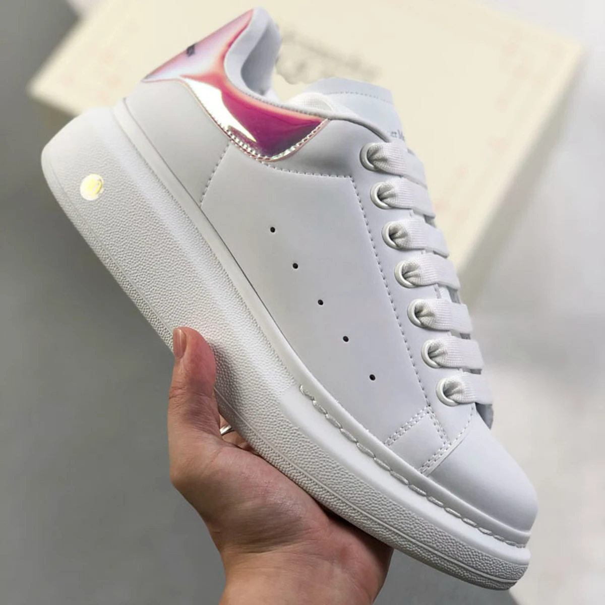 2023 New Mcqueen Sneakers Men Women Lace Up Fashion Designer Luxury Original Brand Leather Shoes Alexander Casual Sports Shoes
2023 New Mcqueen Sneakers Men Women Lace Up Fashion Designer Luxury Original Brand Leather Shoes Alexander Casual Sports Shoes