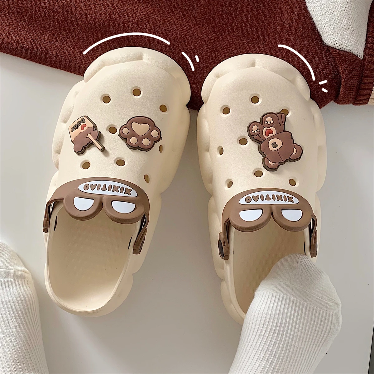 Cat Paw Cute Cartoon Clogs for Women Summer Fashion Sandals Casual Garden Clogs Waterproof Shoes Nursing Women House Slippers
Cat Paw Cute Cartoon Clogs for Women Summer Fashion Sandals Casual Garden Clogs Waterproof Shoes Nursing Women House Slippers