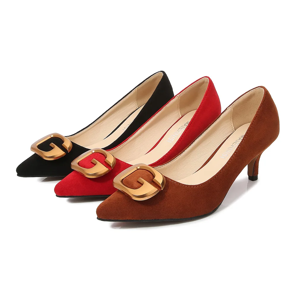 Туфли-лодочки женские с металлическими пуговицами, на блочном каблуке 5 см
Туфли-лодочки женские с металлическими пуговицами, на блочном каблуке 5 см