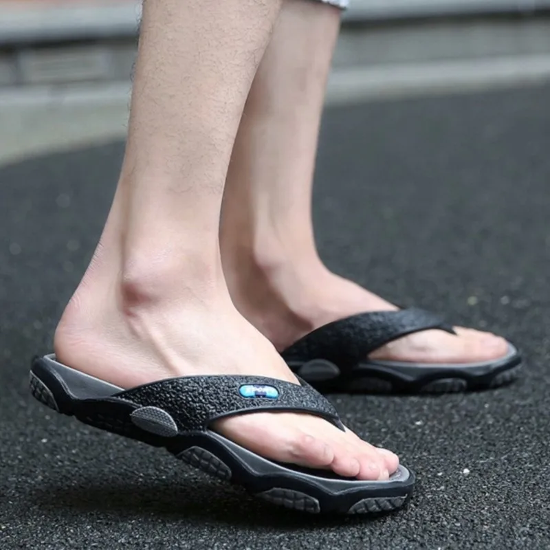 Summer Fashion Men Shoes For Male Slippers High Quality Non-Slip Soft Male Flip Flops Casual Men Shoes Outdoor Plus Size 40-45
Summer Fashion Men Shoes For Male Slippers High Quality Non-Slip Soft Male Flip Flops Casual Men Shoes Outdoor Plus Size 40-45