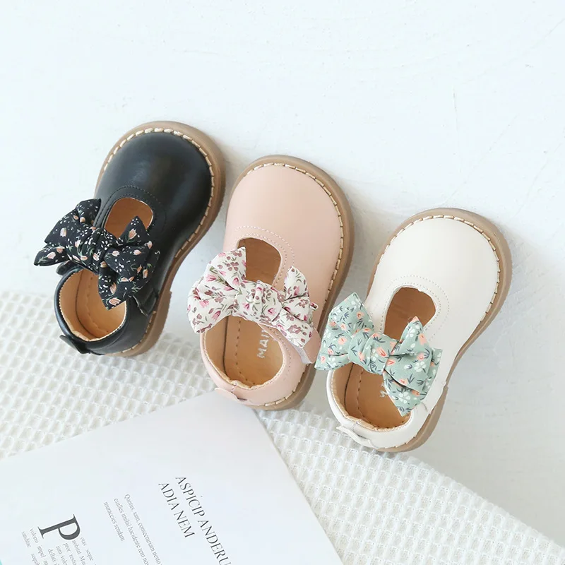 Girls' Small Leather Shoes Spring Autumn Girls' Single Flats Japanese Floral Bowknot Children's Princess Shoes 
Girls' Small Leather Shoes Spring Autumn Girls' Single Flats Japanese Floral Bowknot Children's Princess Shoes