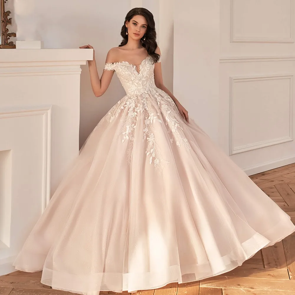 Elegant Off Shoulder Wedding Dresses Lace Appliques Court Train Sleeveless Princess Bridal Gowns For Women 2023 Robe De Mariée
Elegant Off Shoulder Wedding Dresses Lace Appliques Court Train Sleeveless Princess Bridal Gowns For Women 2023 Robe De Mariée