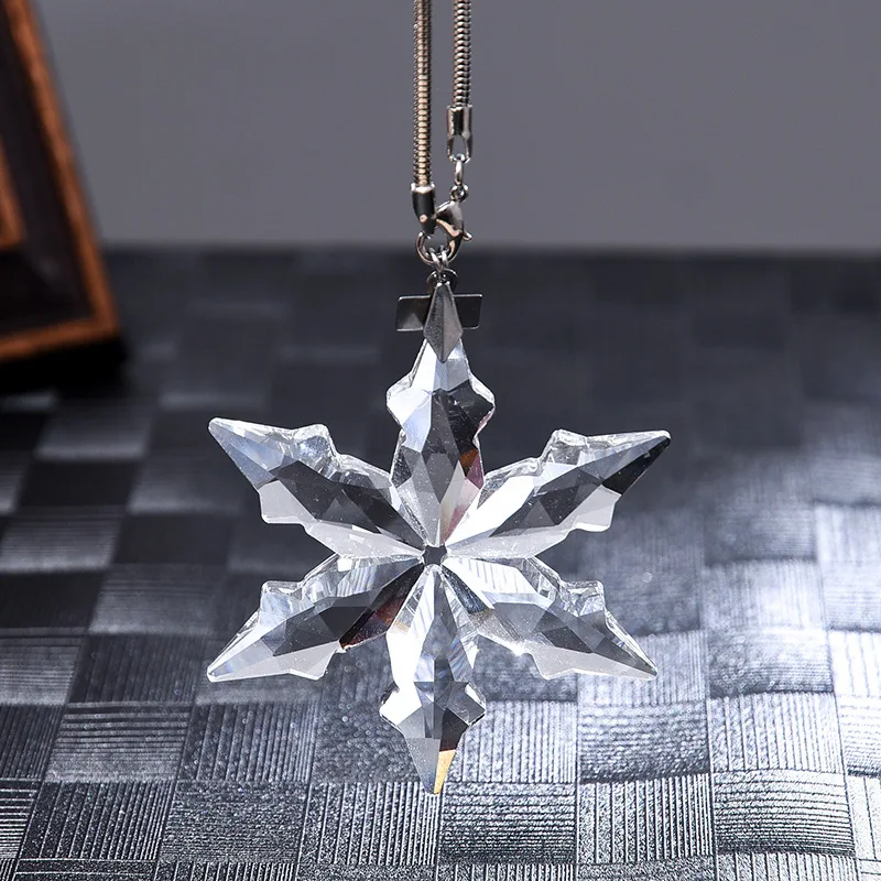 Прозрачные хрустальные снежинки, подвеска для автомобиля, украшения, Ловец Солнца, снежинка, подвесная отделка, аксессуары, рождественские подарки
Прозрачные хрустальные снежинки, подвеска для автомобиля, украшения, Ловец Солнца, снежинка, подвесная отделка, аксессуары, рождественские подарки