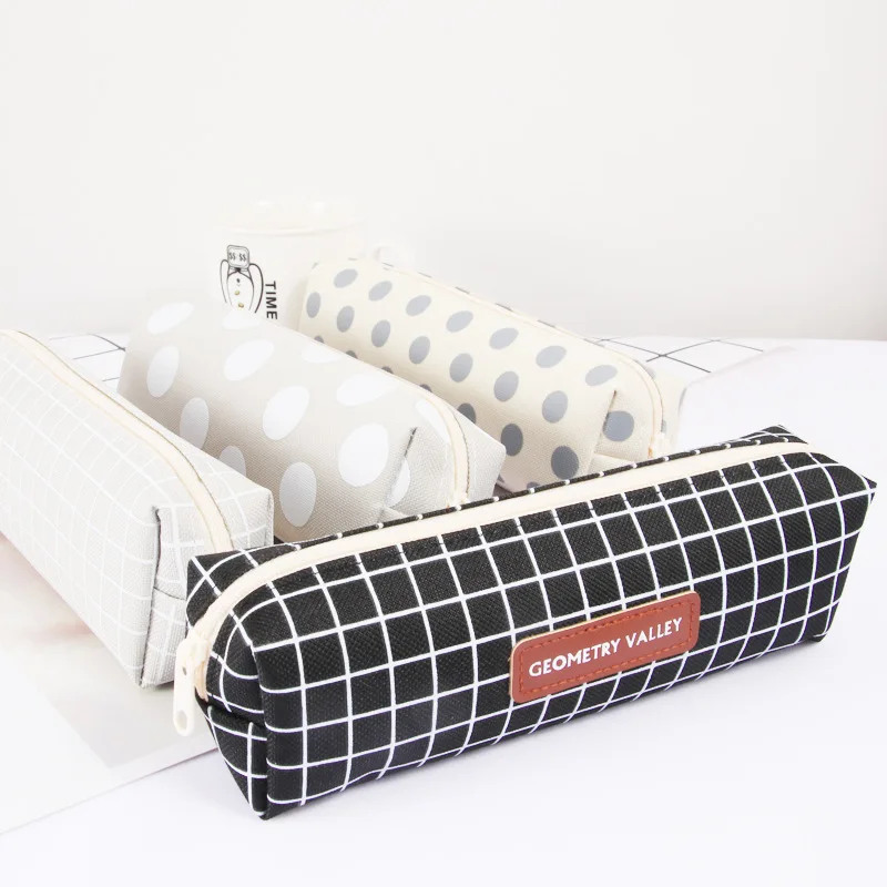 2pcs Canvas Ball Pen Fountain Pen Ballpoint Pen Bag Korean Pouch for Girls Boy Kids Pencil Case Large Capacity Organizer Pen Box
2pcs Canvas Ball Pen Fountain Pen Ballpoint Pen Bag Korean Pouch for Girls Boy Kids Pencil Case Large Capacity Organizer Pen Box