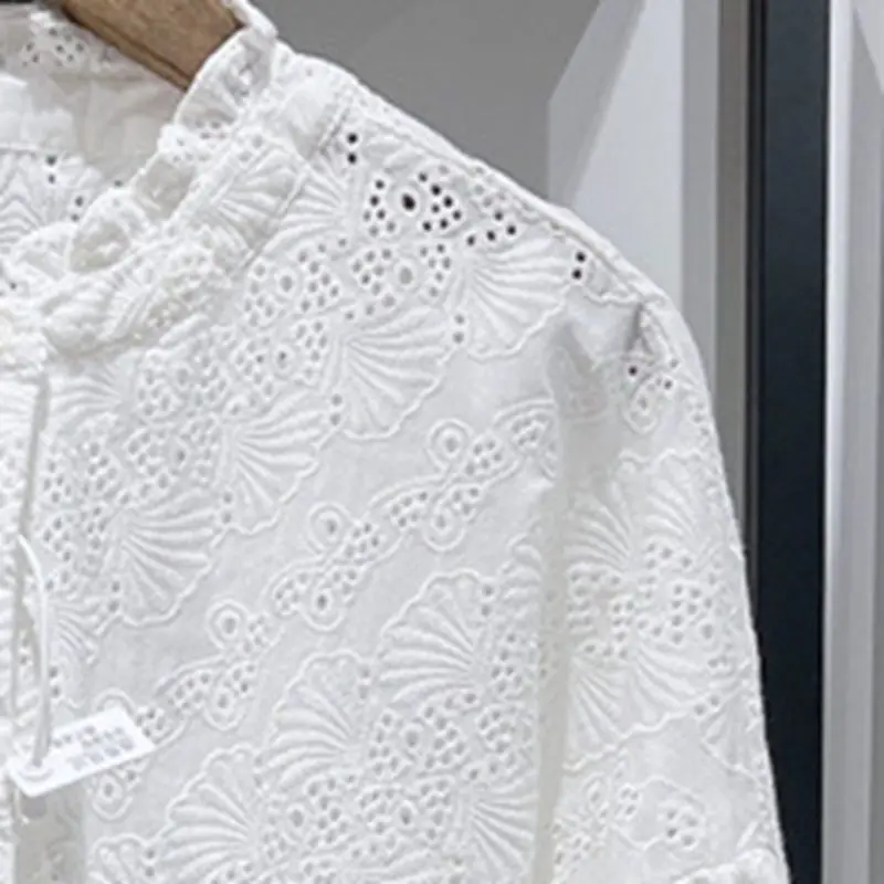 Autumn and Winter New Retro Lace Embroidery Hollow Stand Collar Lantern Sleeve Shirt for Women
Autumn and Winter New Retro Lace Embroidery Hollow Stand Collar Lantern Sleeve Shirt for Women