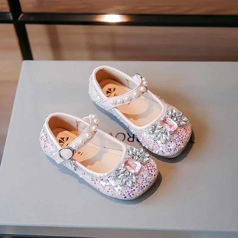 2023 New Soft Crystal Shoes Children Fashion Leather Shoes for Party Wedding Shows PU Pearls Kids Princess Flats Free Shipping
2023 New Soft Crystal Shoes Children Fashion Leather Shoes for Party Wedding Shows PU Pearls Kids Princess Flats Free Shipping