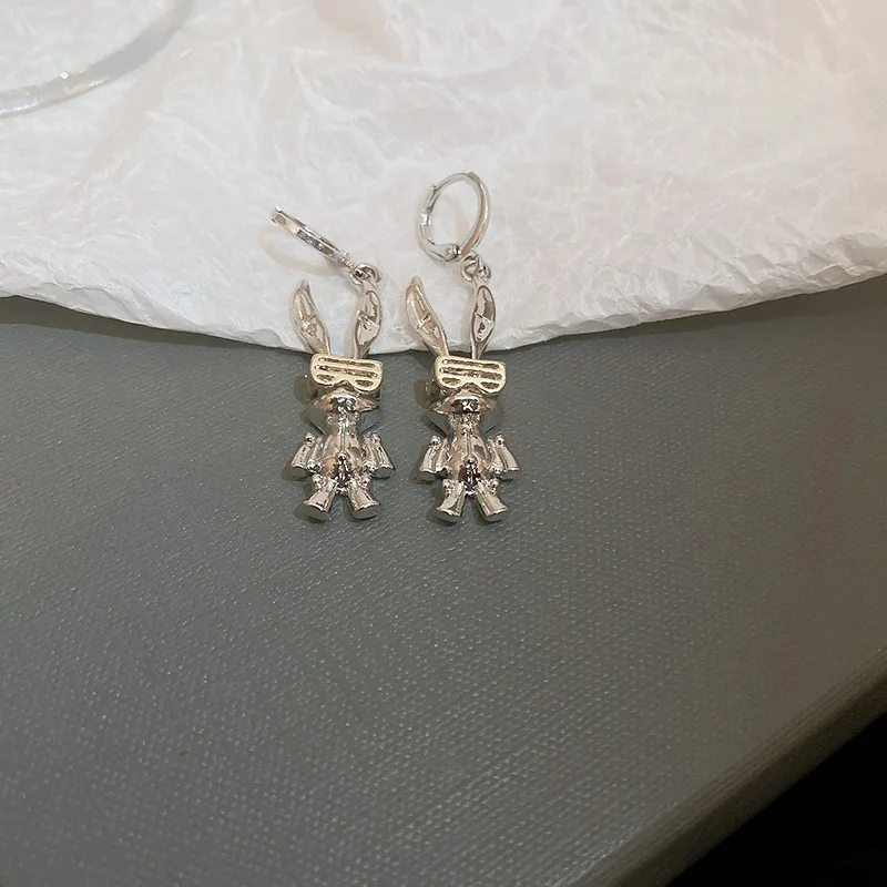 Minar Sweet Cool Silver Color Metallic Rabbit with Glasses Dangle Earrings for Women Copper Cartoon Animal Statement Earring
Minar Sweet Cool Silver Color Metallic Rabbit with Glasses Dangle Earrings for Women Copper Cartoon Animal Statement Earring