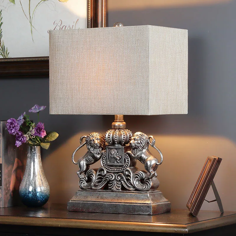Double Lion American Table Lamp Bedroom Bedside Lamp Creative European Retro Simple Modern Living Room
Double Lion American Table Lamp Bedroom Bedside Lamp Creative European Retro Simple Modern Living Room