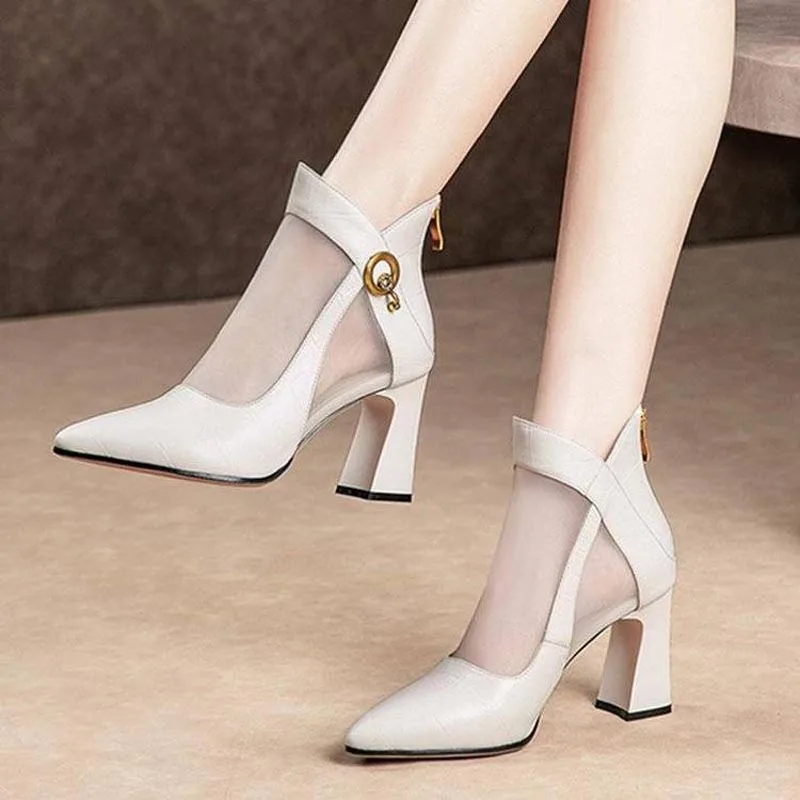 2023 Baru Musim Panas Fashion Wanita Liar Ritsleting Keren Pendek Sandal Pergelangan Kaki Bersirkulasi Tumit Tinggi Warna Solid
2023 Baru Musim Panas Fashion Wanita Liar Ritsleting Keren Pendek Sandal Pergelangan Kaki Bersirkulasi Tumit Tinggi Warna Solid