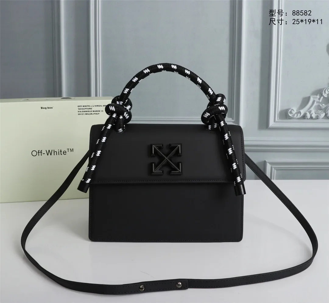 2024 fashion OFF WHITE jitney leather new jitney hundred shoulder bag crossbody handbag women's bag
2024 fashion OFF WHITE jitney leather new jitney hundred shoulder bag crossbody handbag women's bag