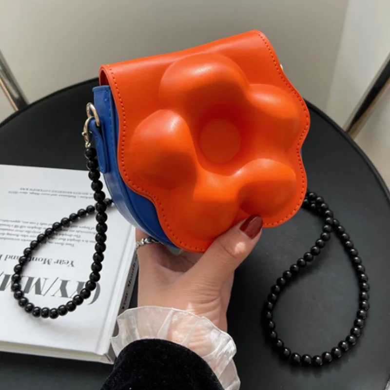 Simple Design Mini Crossbody Bag 2022 New Color Contrast Beaded Fashion Messenger Bag Girl Lovely Flower Shoulder Bag
Simple Design Mini Crossbody Bag 2022 New Color Contrast Beaded Fashion Messenger Bag Girl Lovely Flower Shoulder Bag