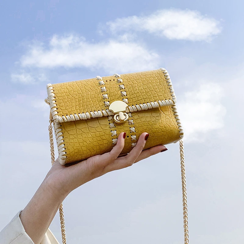 Luxury Retro Style Small PU Leather Crossbody Bags for Women 2021 New Crocodile Pattern Shoulder Handbags Female Travel Bag
Luxury Retro Style Small PU Leather Crossbody Bags for Women 2021 New Crocodile Pattern Shoulder Handbags Female Travel Bag